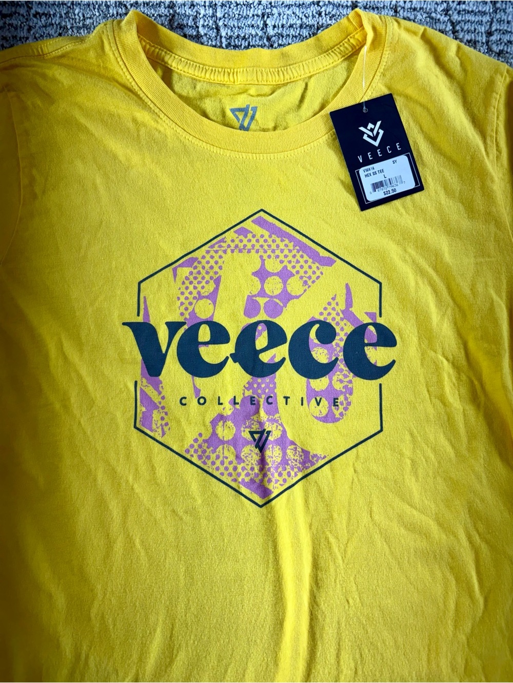 NWT Veece California Boy’s Large Yellow-Purple Hexagonal Short Sleeve Tee Shirt